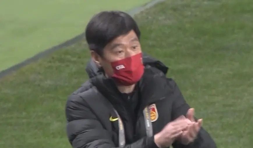 冲满诱惑的学校